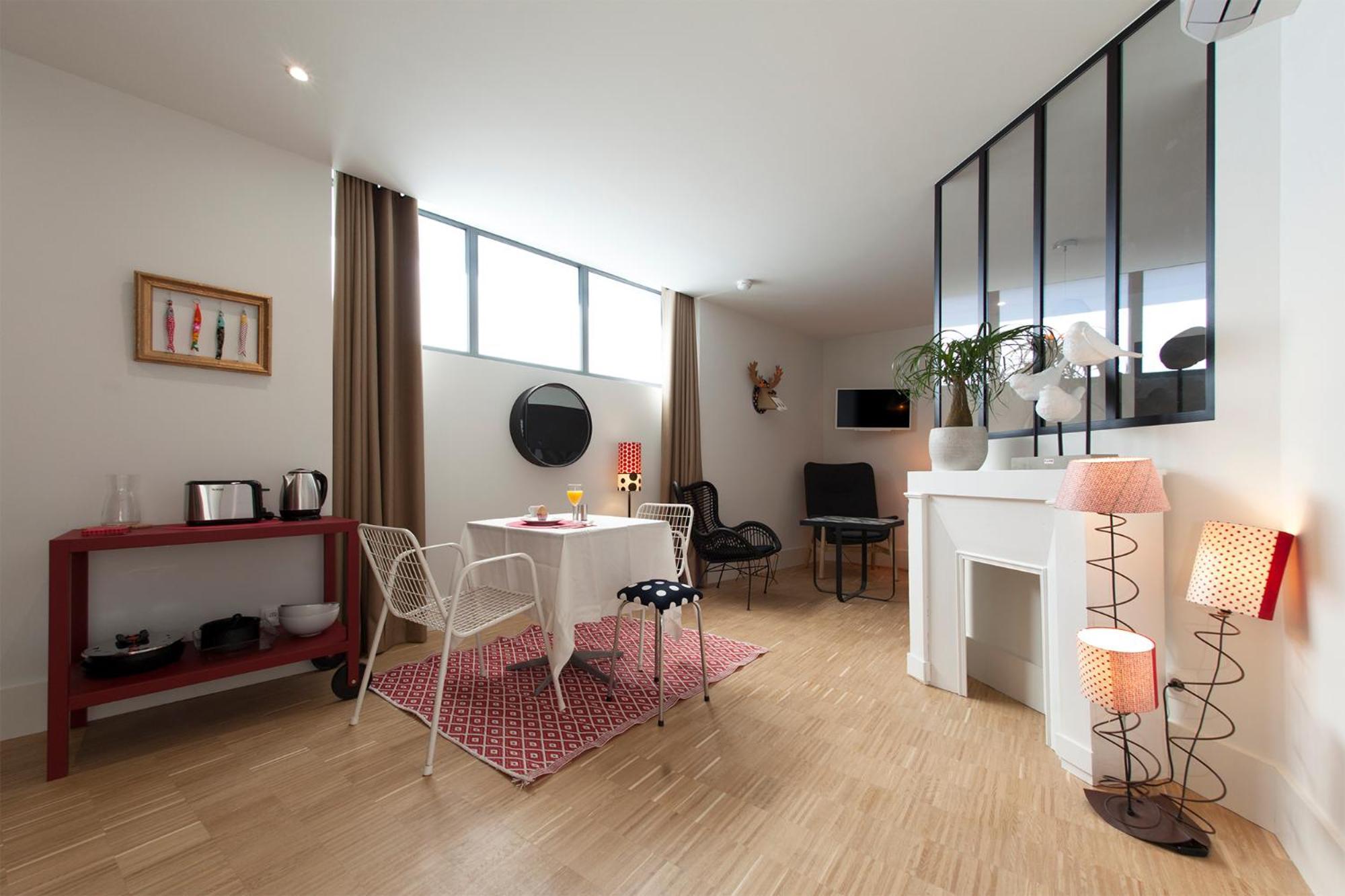 Appart Hotel Eugenie Louhans Cameră foto