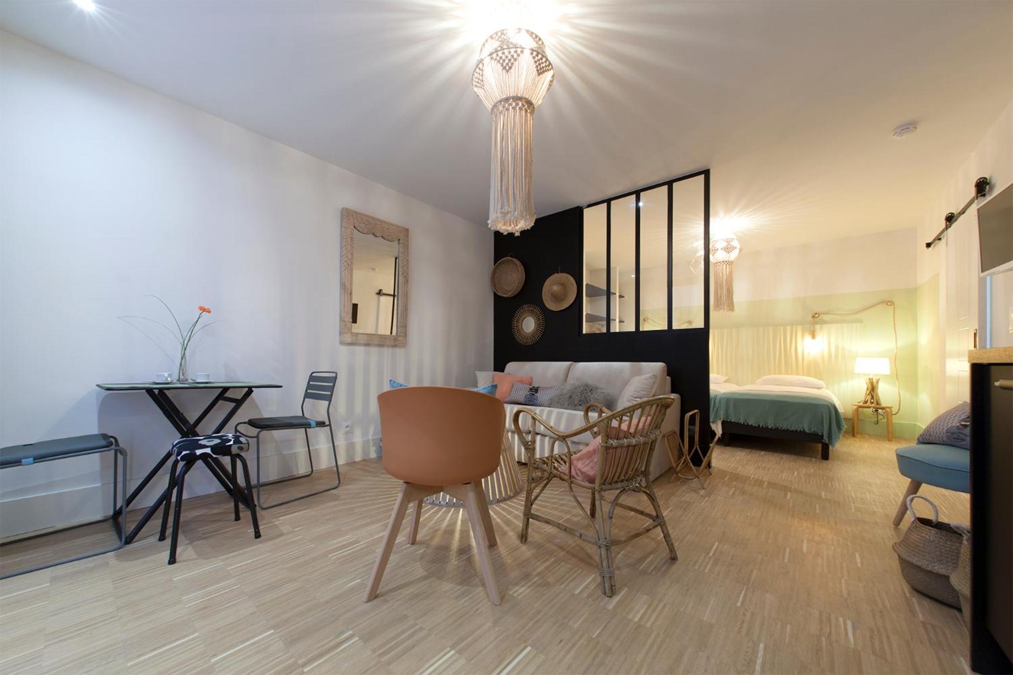 Appart Hotel Eugenie Louhans Cameră foto